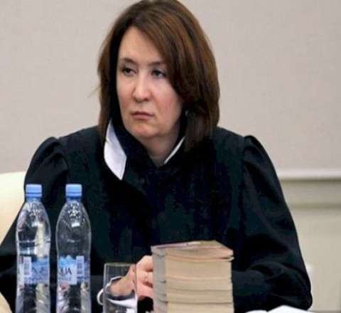 Azərbaycan rusiyalı hakimi ölkəsinə qaytarmaqdan imtina etdi 