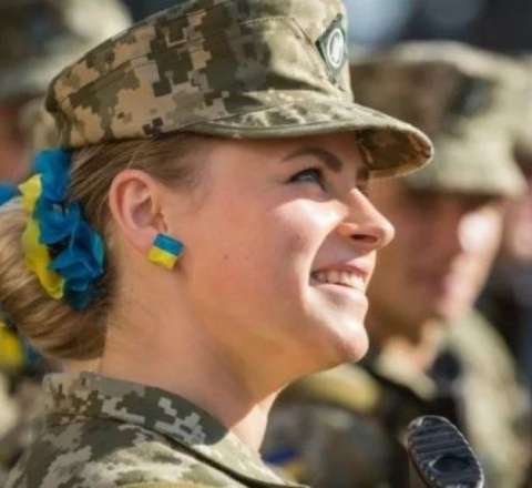Ukrayna ordusu qadınların ümidinə qalıb 