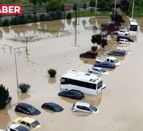 Türkiyənin bu şəhəri su altında qaldı -  VİDEO