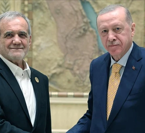 Ərdoğan Pezeşkianla danışdı 