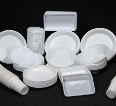 Bu ölkədə plastik butılkaların istehsalı qadağan olundu 