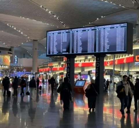 Azərbaycana gələn pakistanlı iş adamı hava limanında həbs edildi 