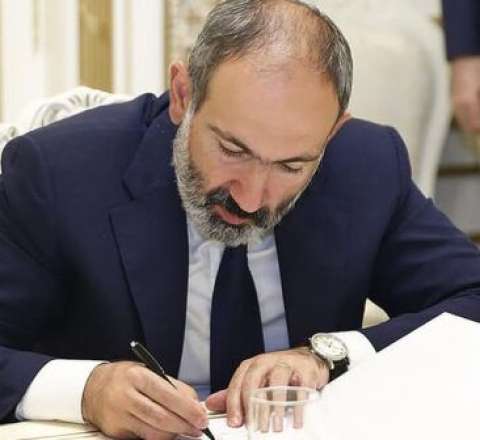 Sülh müqaviiləsini dərhal imzalamağa hazırıq - İrəvan 