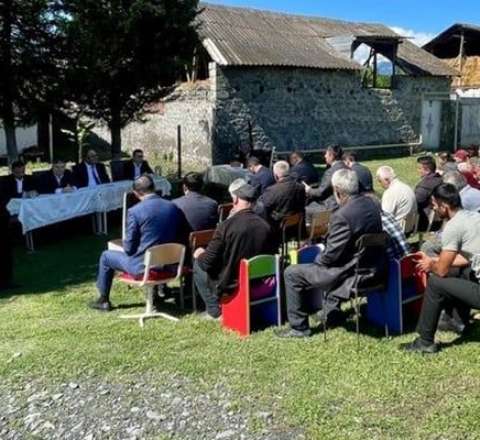 İcra başçısı özü özünü ifşa edib... - Foto 
