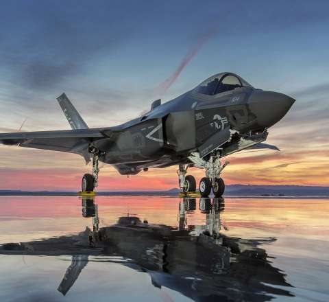"F-35" istehsalçısının səhmləri kəskin düşdü 