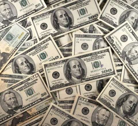Ukraynanın dövlət borcu bir ayda 1 milyard dollar artıb 