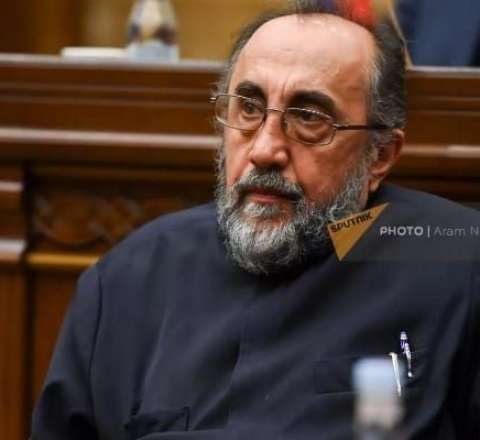 Ermənistanda daha bir arxiyepiskop barəsində cinayət işi başladıldı 