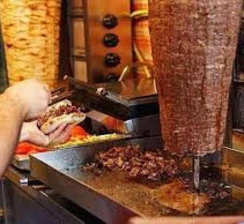 Tovuzda 35 nəfərin zəhərləndiyi dönərxana bağlandı 