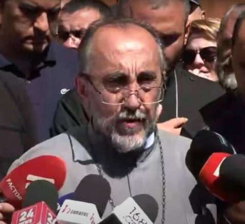 Eçmiədzindən hərbi çevriliş mesajı: Nikol Paşinyandan açıqlama gəldi - FOTO 
