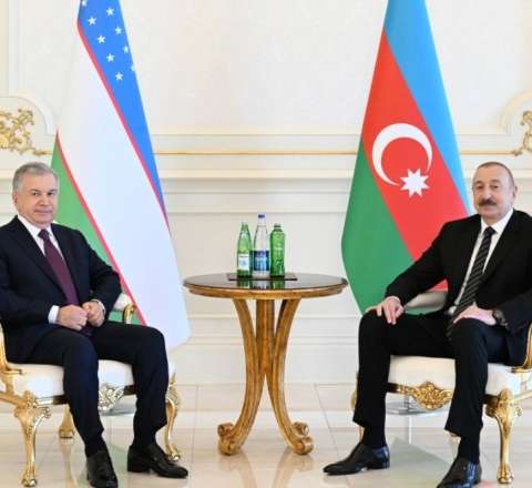 Azərbaycanla Özbəkistan arasında sənədlər mübadiləsi oldu 