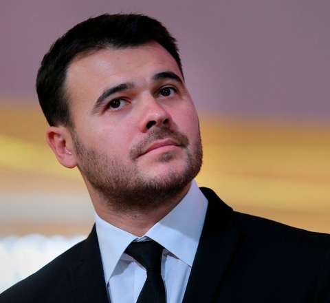 Araz Ağalarova qarşı icraatdan sonra Emin Rusiyadakı konsertini ləğv etdi 