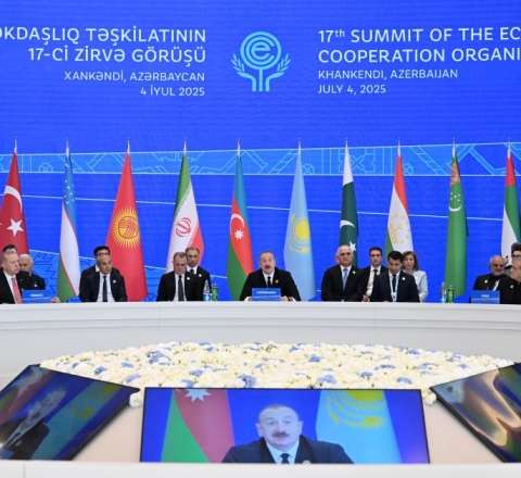Xankəndi Zirvəsinin şifrələri - Sülh, inteqrasiya və güc nümayişi 