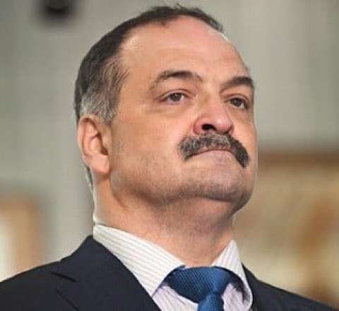 Dağıstan liderindən azərbaycanlılara: Bu, bizi üz-üzə qoymaq istəyənlərin hiyləsidir... 