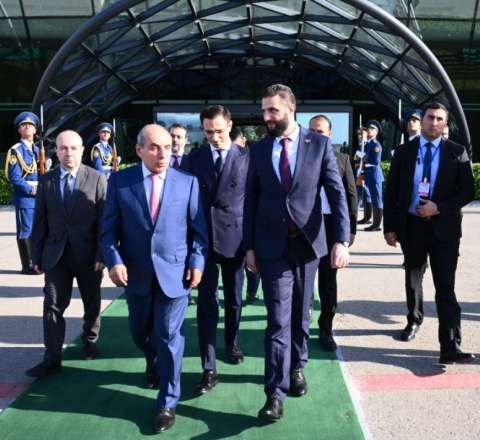 Əhməd Əl Şaraanın Bakı səfəri başa çatdı 