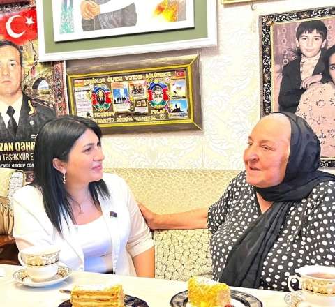 Millət vəkili Polad Həşimovun ailəsini ziyarət etdi - FOTO 