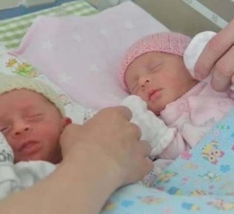 Alimlərdən mühüm yenilik: körpələr üç valideynin DNT-si ilə doğuldu 