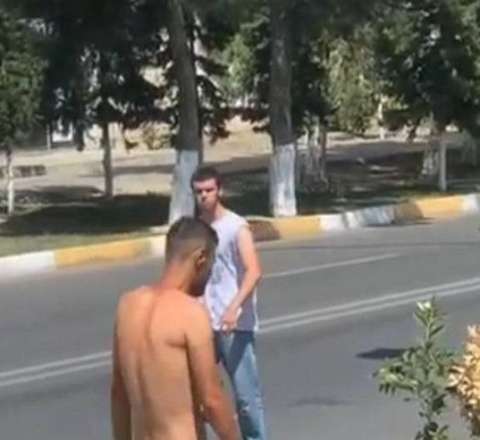 Bakıda lüt gəzən gənc SAXLANILDI 