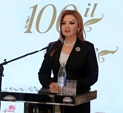İşçisini hədələyən direktora sadəcə töhmət verildi 
