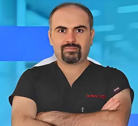Gəncədə ölən şəxsin meyitini yaxınlarına vermədiyi deyilən həkim DANIŞDI 