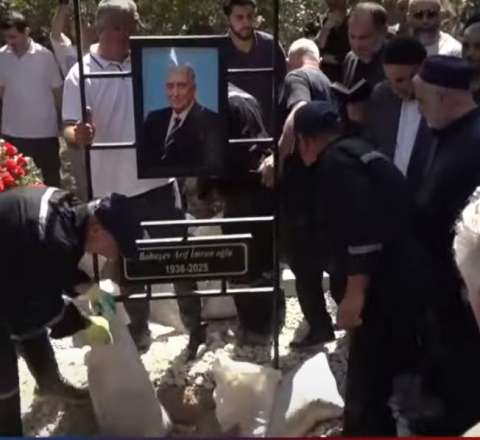 Arif Babayev dəfn edildi - YENİLƏNİB - VİDEO