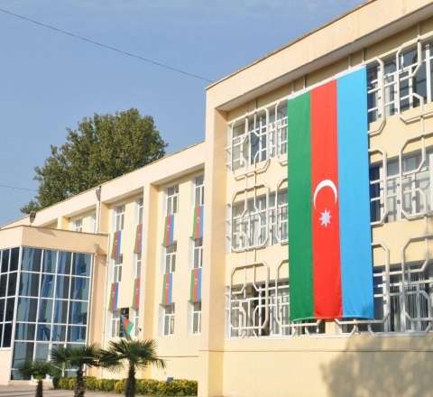 Bu universitetin binası TƏMİR OLUNACAQ 