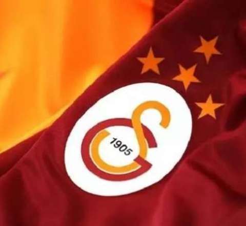 "Qalatasaray" ulduz futbolçunun transferindən imtina etdi 