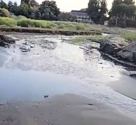 Nabran çimərliyi çirkab bataqlığında: Kanalizasiya sistemi niyə qurulmur? 