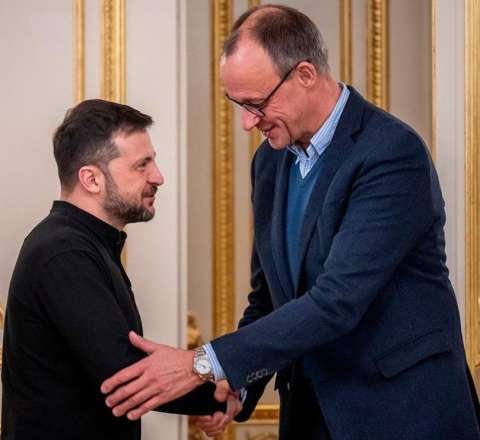 Zelenski Mertslə Uitkoffun Moskva səfərini müzakirə etdi 