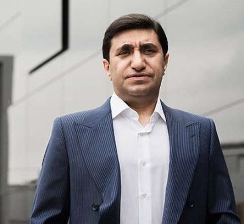 Qod Nisanov oğluna toy edir 