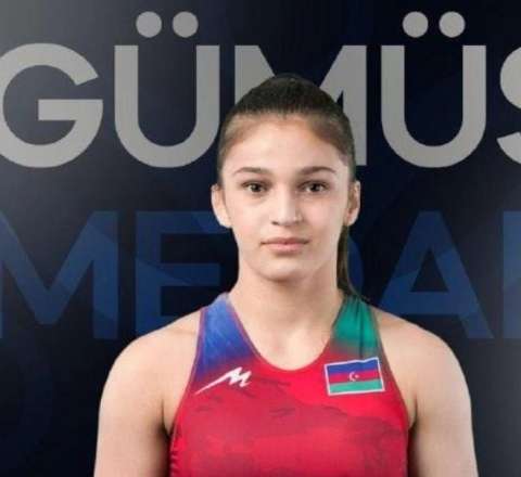 Ruzanna dünya ikincisi oldu 