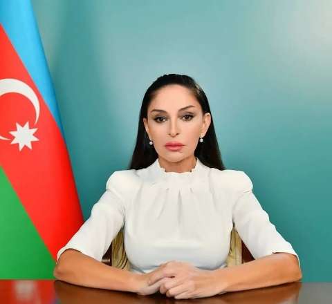 Valentina Matviyenko Mehriban Əliyevanı təbrik edib 
