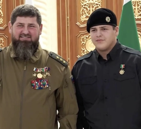 Ramzan Kadırov oğluna yenə medal verdi 