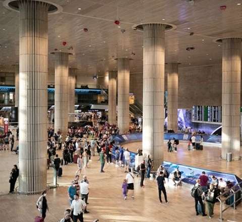 İsrailin hava limanına ballistik raket atdılar 
