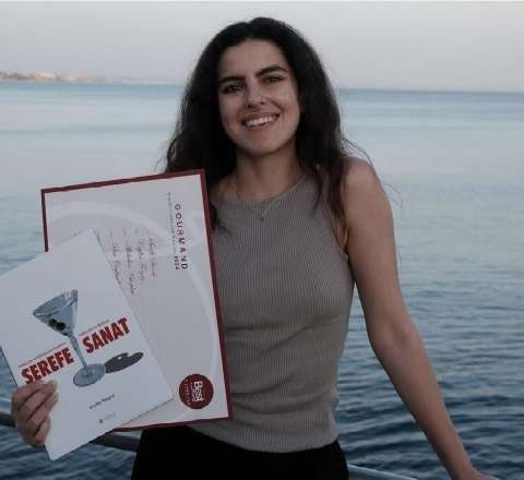Dünyanın 50 sənətkarının içki zövqü - “Şərəfə, Sənət!” - FOTO 