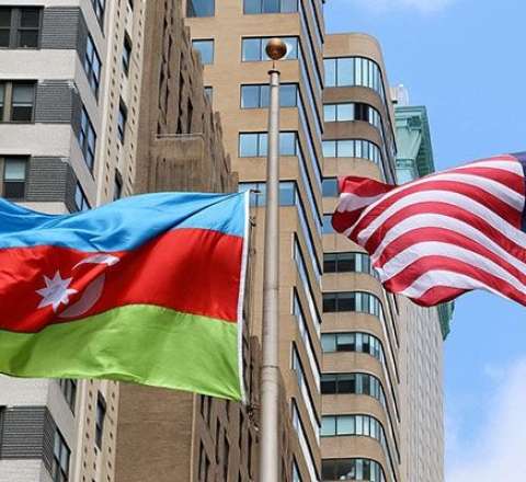 Göyüşovun Amerika səfirliyində -  Yarım milyonluq yeyintisi...