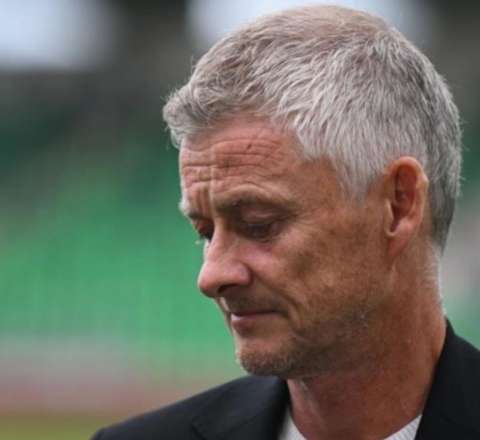 Beşiktaş" baş məşqçini istefaya yolladı  