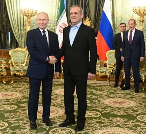 Putin Çində Pezeşkianla görüşdü 
