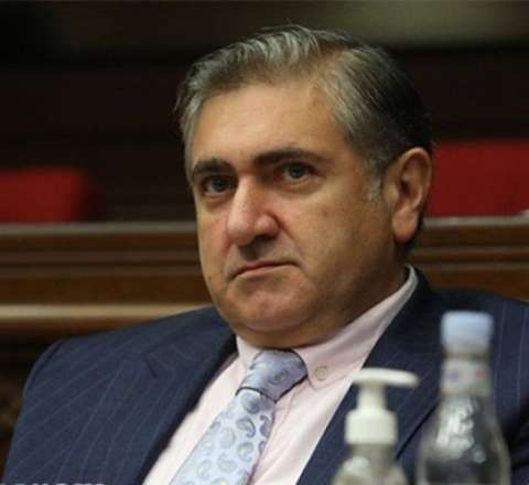 Xaçatryan: Ermənistanın suverenliyi risk altındadır 
