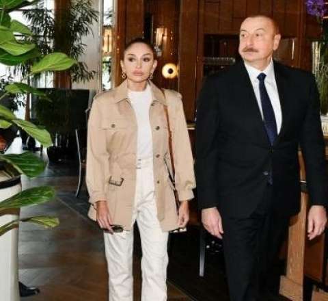 İlham Əliyevin hotel əməkdaşları ilə səmimi GÖRÜNTÜLƏRİ 