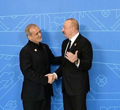 Əliyev və Pezeşkian  Azərbaycan dilində söhbət etdilər - VİDEO 
