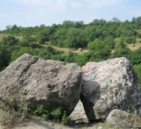 55 yaşlı kişi qayalıqdan yıxılaraq öldü 