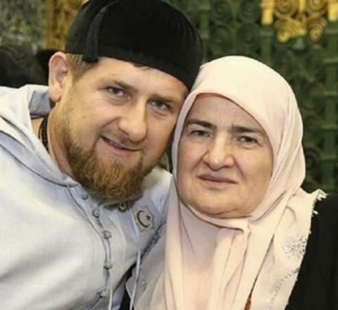Britaniya Kadırovun anasına sanksiya tətbiq etdi 