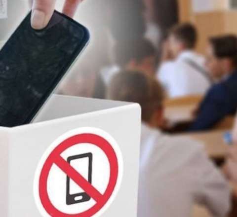 Məktəblərdə telefon qadağası: Şagirdlərə necə təsir edir? 