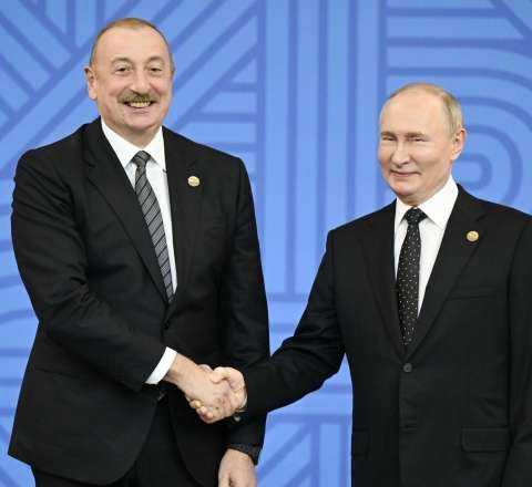 Putin Azərbaycana dair suala geniş cavab verməkdən niyə qaçdı? - VİDEO