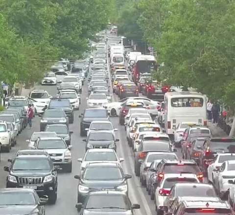 Paytaxtın bu yollarında sıxlıq var - SİYAHI 