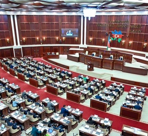 Milli Məclisin xüsusi iclası başa çatdı 
