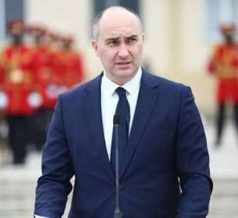Gürcüstanın sabiq müdafiə naziri həbs olundu 