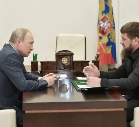 Putindən Kadırova QADAĞA 