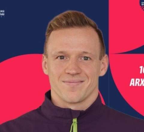 Azərbaycan paraüzgüçüsü dünya çempionatında qızıl medal qazandı 