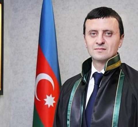 Adnan Əhmədzadənin vəkili işdən çıxarıldı 